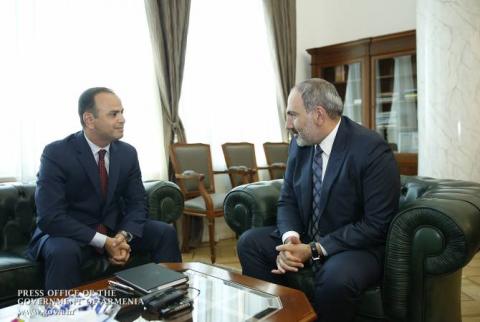 رئيس وزراء أرمينيا نيكول باشينيان يستقبل المفوض السامي للشؤون الشتات المعين حديثاً زاريه سينانيان وبحث تفعيل علاقات أرمينيا والشتات بشكل شامل 