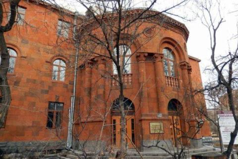 Երիտասարդ գրողները Ծաղկաձորում քննարկում են ոլորտի խնդիրները