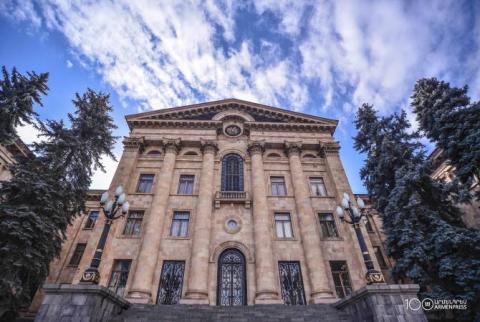 Séance parlementaire, 20.06.2019