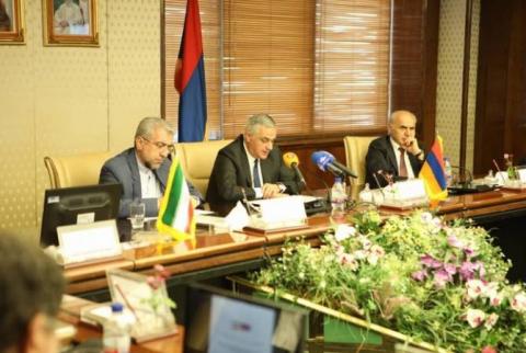 Séance  de la Commission intergouvernementale Arménie-Iran à Téhéran