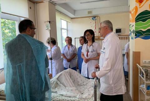 One of Armenian children injured in Georgia car crash is in moderate condition