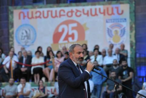 Պատասխանատու եք ծառայել կրկնակի երդման ներքո. Փաշինյանը՝ ռազմաբժշկական ֆակուլտետի շրջանավարտներին