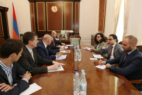Вице-премьер Тигран Авинян принял делегацию Европейского банка реконструкции и развития