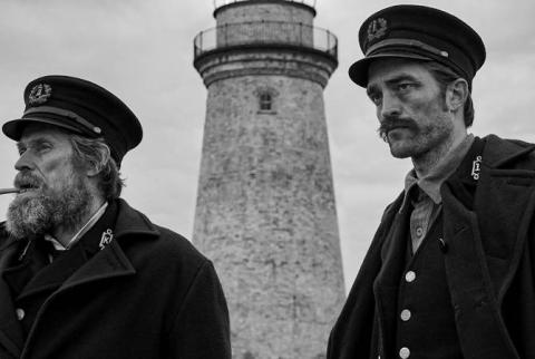 Вышел трейлер хоррора "Маяк" с Дефо и Паттинсоном