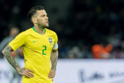 Dani Alves rentre au Brésil et rejoint Raï au São Paulo FC