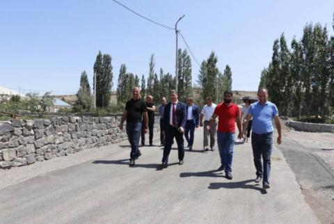 Գեղարքունիքի մարզպետ Գնել Սանոսյանն Ակունք համայնքում ծանոթացավ շինարարական աշխատանքների ընթացքին