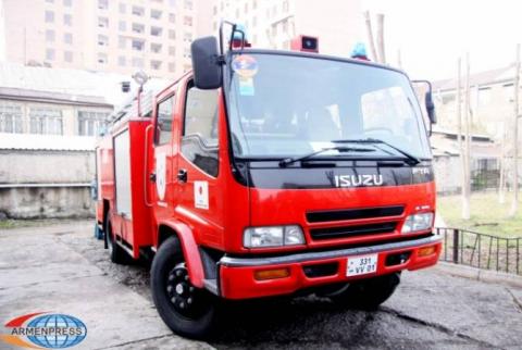 Gyumri firefighter-rescue team responds to 911 call on hand grenade in waste container 