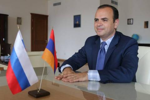 المفوض الأعلى لشؤون الشتات الأرمني التابع للحكومة الأرمينية زاره سينانيان سيزور روسيا