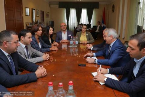 Արցախի ԱԺ նախագահն ընդունել է Մխիթար Հայրապետյանի գլխավորած պատվիրակությանը 