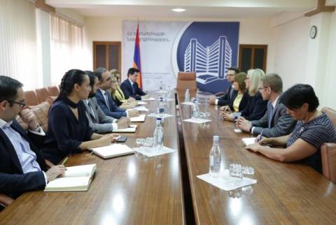 Տիգրան Խաչատրյանը ԱՄՆ ՄԶԳ ներկայացուցիչների հետ քննարկել է «Ներառական աճի դիագնոստիկա» զեկույցը