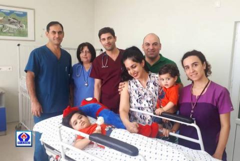 Երևանում 6-րդ հարկից ընկած 2.5 տարեկան երեխան առողջացած դուրս է գրվել հիվանդանոցից
