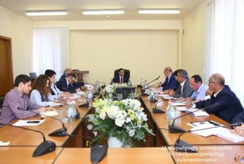 Սուրեն Պապիկյանն անցկացրել է Գյումրու ճանապարհաշինական ծրագրերին նվիրված խորհրդակցություն