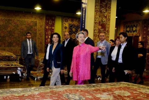 Анна Акопян и супруга премьер-министра Сингапура Хо Чин посетили ковровую фабрику  “Мегерян карпет”