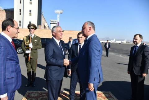  Հայաստան ժամանեց Մոլդովայի նախագահ Իգոր Դոդոնը