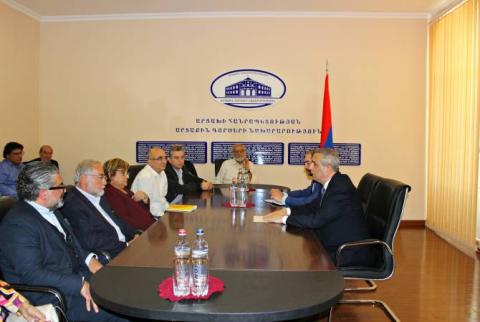 Artsakh’s FM receives delegation of Tufenkian Benevolent Foundation
