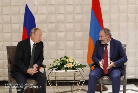 Nikol Pashinyan a rencontré le Président de la Fédération de Russie, Vladimir Poutine