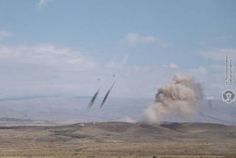 В ходе учений были использованы 500-килограммовые снаряды армянского производства