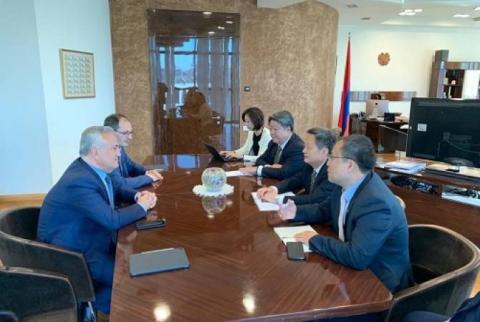ՀՀ ԿԲ նախագահը հանդիպել է China Union Pay կազմակերպության խորհրդի նախագահի հետ