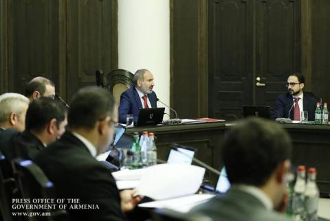 PM chairs Cabinet meeting