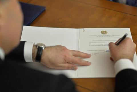 President Sarkissian signs decree on relieving deputy police chief Hovhannes Kocharyan from position