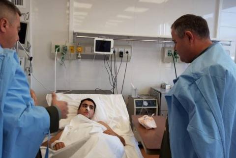 Chief of General Staff of Armenian Armed Forces visits Central Military Hospital