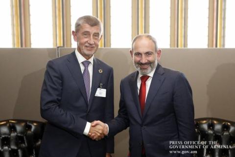 Armenian PM congratulates Czech counterpart on National Day