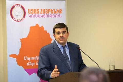 Независимые депутаты парламента Арцаха присоединились к политической команде Араика Арутюняна