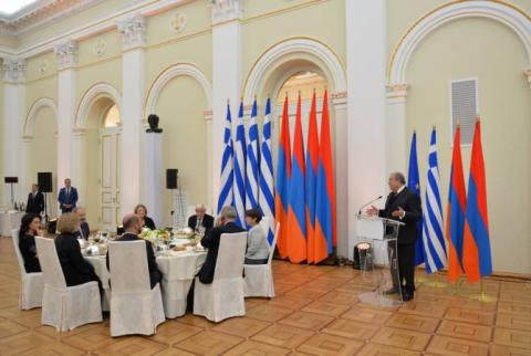 President Sarkissian hosts state dinner in honor of Greek counterpart Prokopis Pavlopoulos
