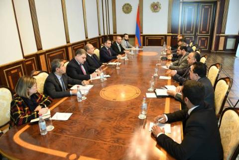 Армен Саркисян принял делегацию Экономического совета  ОАЭ
