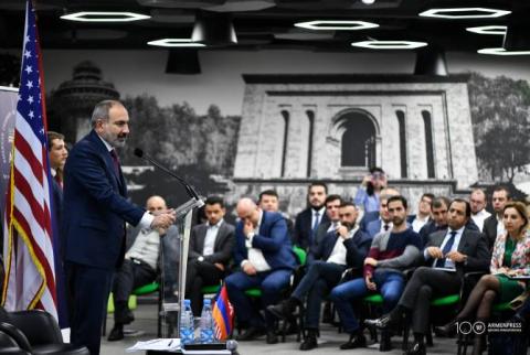 Nikol Pashinyan a pris part à la réunion  de fin d'année de la Chambre de commerce américaine en Arménie