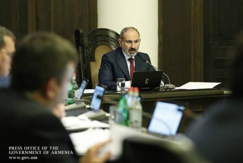 Վարչապետը կարևորել է թվային տեխնոլոգիաների վերաբերյալ հանրային իրազեկվացության բարձրացումը