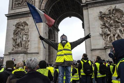 В Париже  усилены  меры  безопасности в  связи с протестами «желтых жилетов»