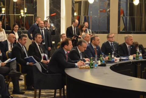 Մեկնարկել է ՀԱՊԿ արտաքին գործերի և պաշտպանության նախարարների ու ԱԽ քարտուղարների համատեղ նիստը 