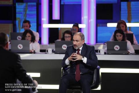 Pashinyan challenges three famous Armenians to make constant donations to “Hayastan” Fund