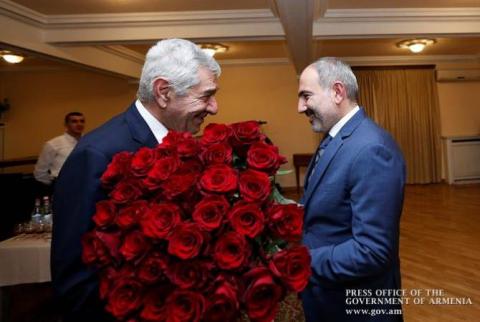 Նիկոլ Փաշինյանը և Աննա Հակոբյանը ներկա են գտնվել Լևոն Մալխասյանի 75-ամյակի հոբելյանական երեկոյին 