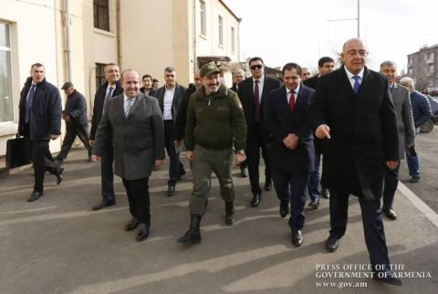     Le Premier ministre Pashinyan a effectué une visite de travail à Gyoumri