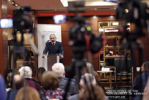  Pashinyan a participé au forum anticorruption organisé par «Transparency International»