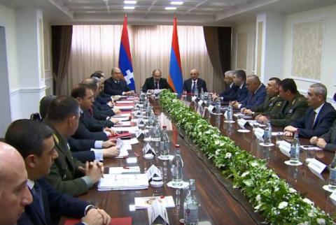 В Ереване началось совместное заседание Советов безопасности Арцаха и Армении