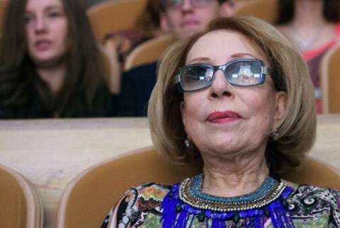Инну Чурикову обокрали в аэропорту