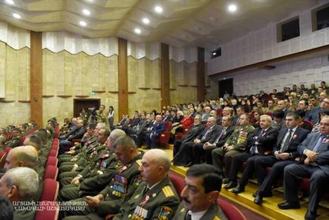 Бако Саакян присутствовал на праздничном мероприятии, посвященном Дню защитника Отечества