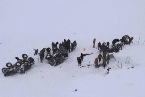 Число жертв схода лавины на востоке Турции возросло до 23