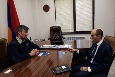 Արցախի ՄԻՊ-ն ընդունել է «Հելո թրասթ» կազմակերպության արցախյան ծրագրի ղեկավարին