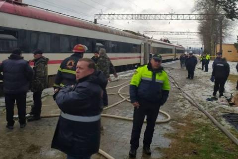 В Западной Грузии горит поезд - пассажиры эвакуированы