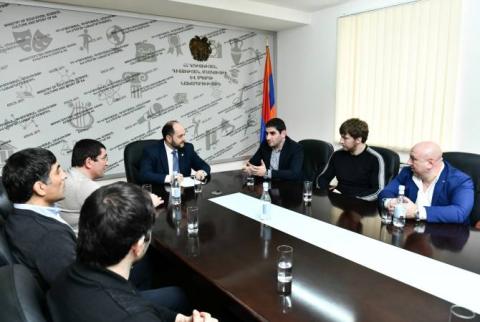 ՀՀ ԿԳՄՍ նախարար Արայիկ Հարությունյանն ընդունել է ըմբշամարտի Եվրոպայի առաջնության մրցանակակիրներին