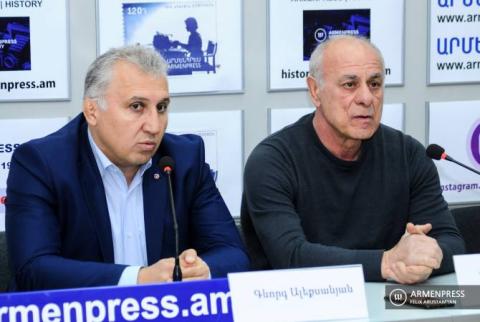 Հունահռոմեական ոճի ըմբշամարտ հավաքականի մարզիչները պարզաբանում են մարզիկների տարաձայնությունները