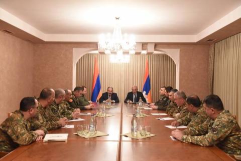 Nikol Pashinyan et Bako Sahakyan ont tenu une réunion 