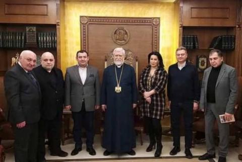 Արամ Ա կաթողիկոսն ընդունել է Լրագրողների համահայկական ֆորումի համակարգող խորհրդի անդամներին