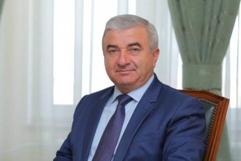 Ашот Гулян поздравил женщин с  Международным женским  днем 8 Марта