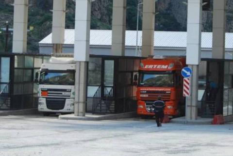 Ларс открыт для  грузового транспорта