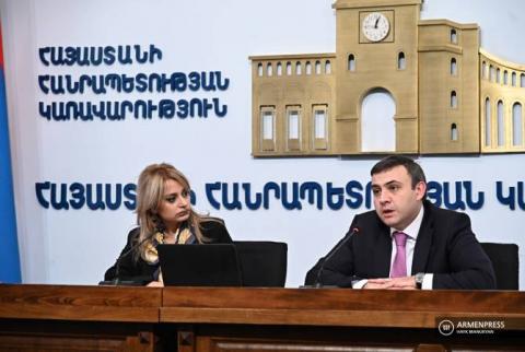 Conférence de presse du vice-ministre de l'Economie Varos Simonian